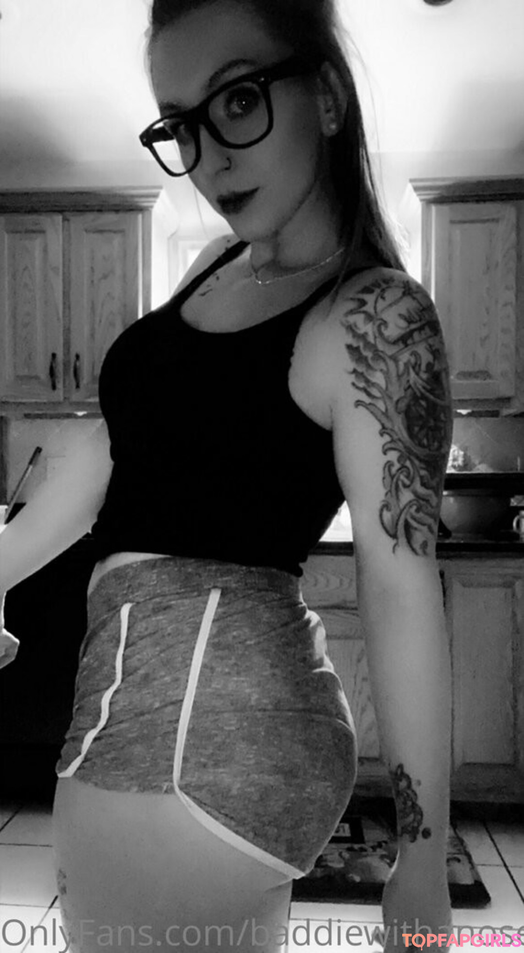 Photo nue de fuite OnlyFans de Baddiewithanosering #15 Photo nue de fuite OnlyFans de Baddiewithanosering #15