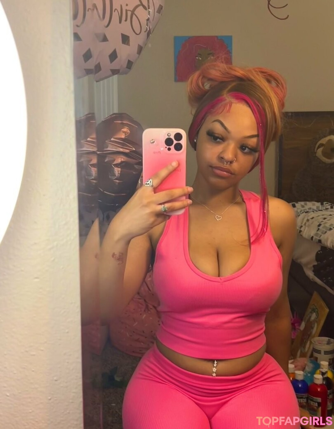 Photo nue de fuite OnlyFans de Mrssupersoaker9000 #5 Photo nue de fuite OnlyFans de Mrssupersoaker9000 #5