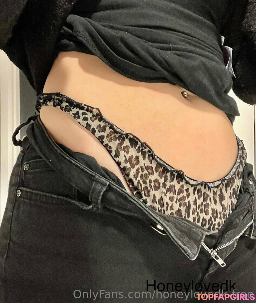 Photo nue de fuite OnlyFans de Honeylovedkfree #50 Photo nue de fuite OnlyFans de Honeylovedkfree #50