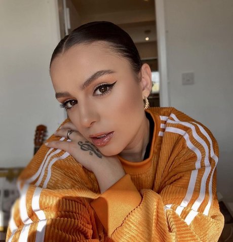 Photo nue de fuite OnlyFans de Cher Lloyd