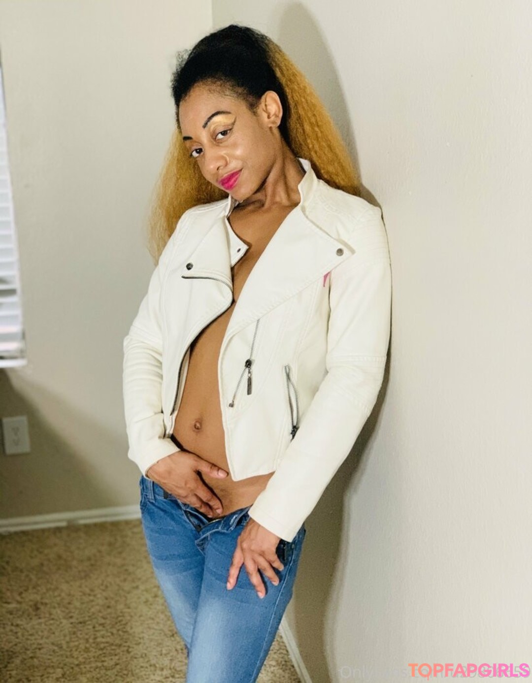 Photo nue de fuite OnlyFans de Officialdiamond #21 Photo nue de fuite OnlyFans de Officialdiamond #21