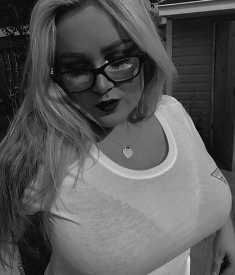 Lilly Alcorn