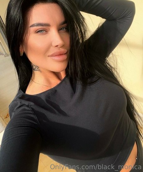 Black_monica
