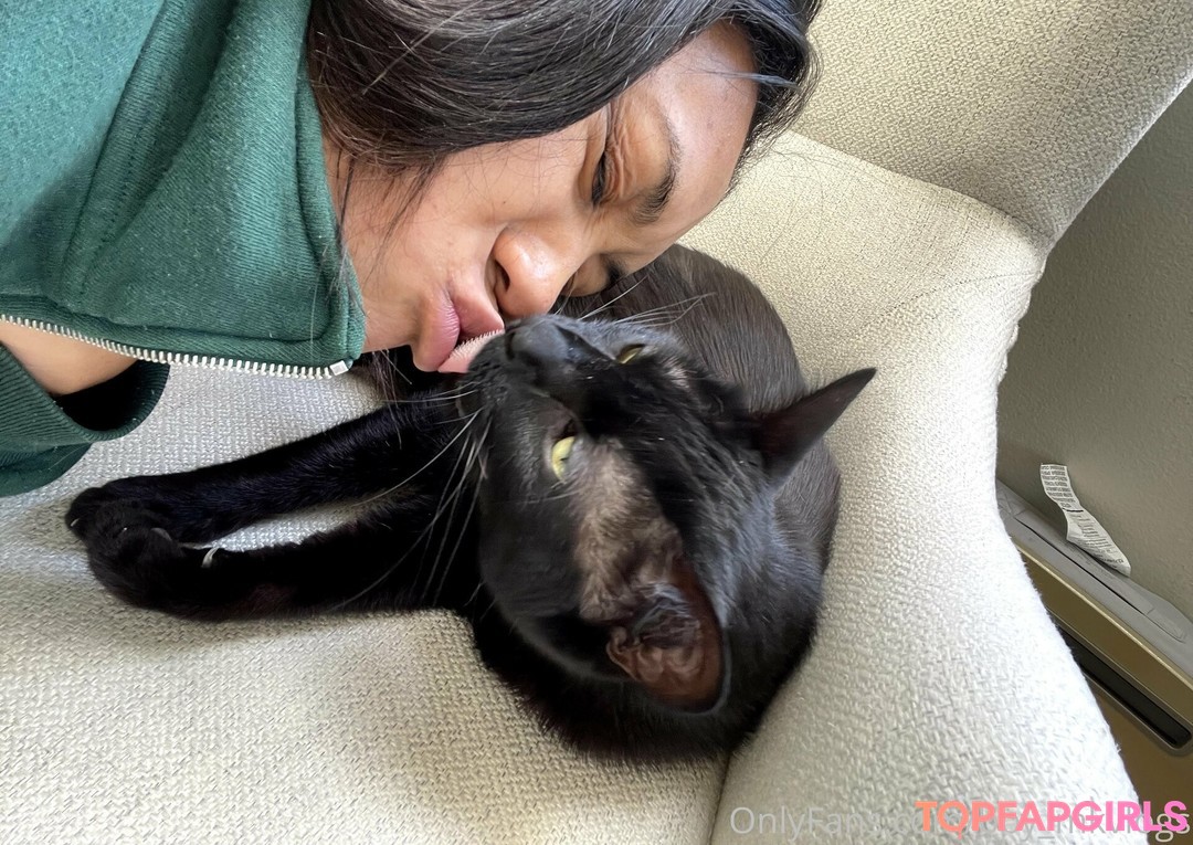 Photo nue de fuite OnlyFans de Thatonegirlmikeyvlogs #25 Photo nue de fuite OnlyFans de Thatonegirlmikeyvlogs #25