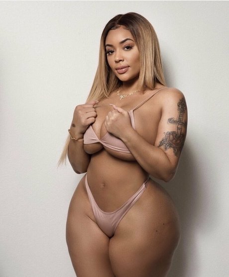 Photo nue de fuite OnlyFans de Aundreanarene