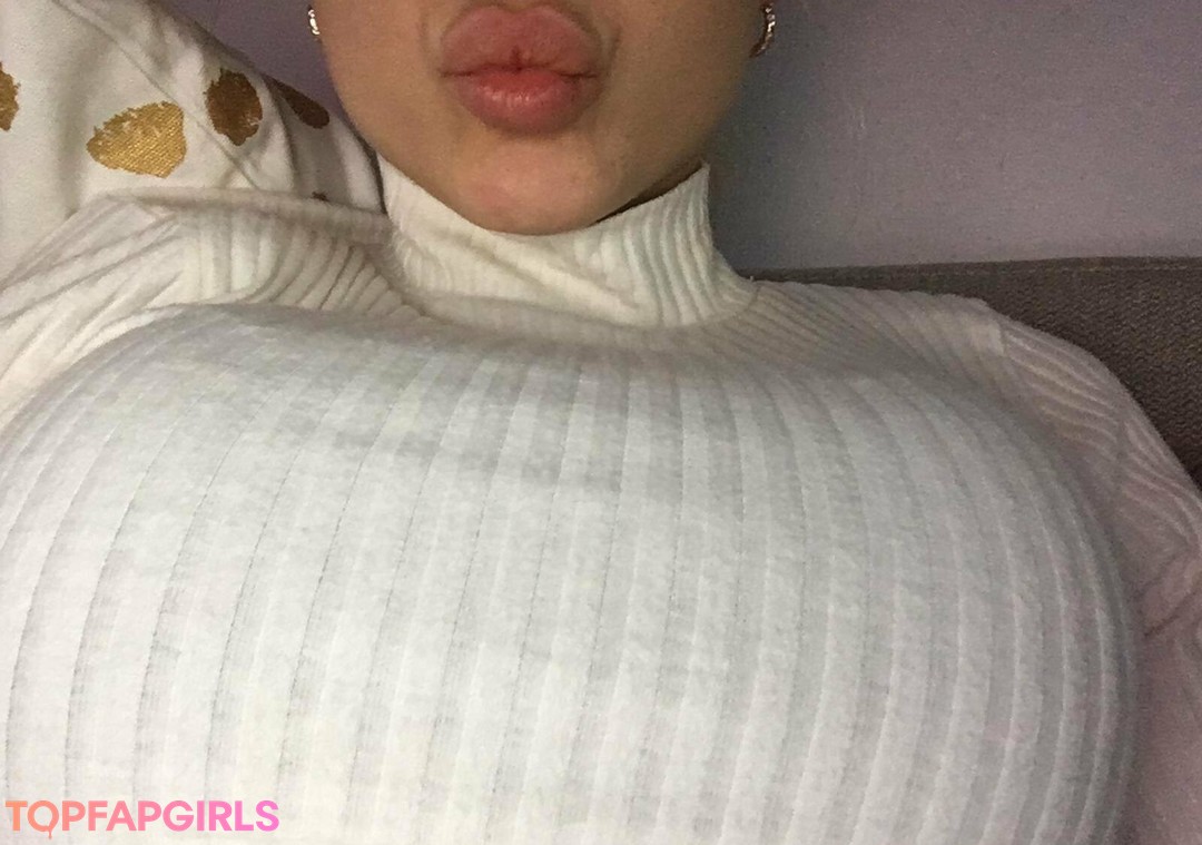 Photo nue de fuite OnlyFans de Julianawantsromeo #12 Photo nue de fuite OnlyFans de Julianawantsromeo #12