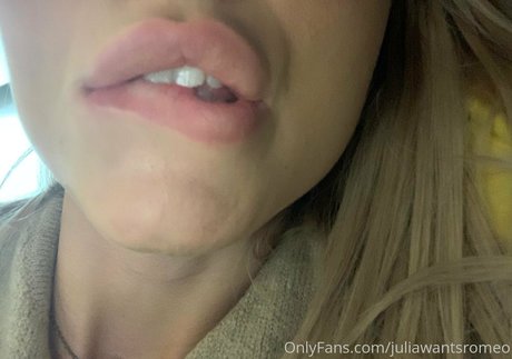 Photo nue de fuite OnlyFans de Julianawantsromeo