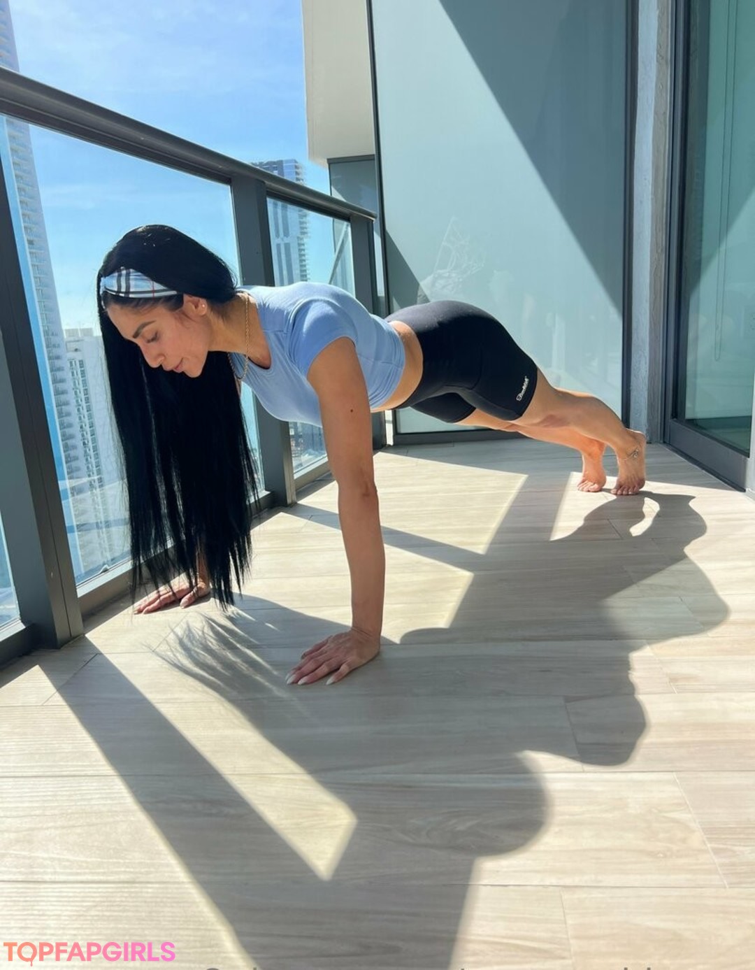Photo nue de fuite OnlyFans de Gymgoddessss #58 Photo nue de fuite OnlyFans de Gymgoddessss #58