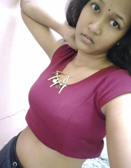 Photo nue de fuite OnlyFans de Indian Exhibition
