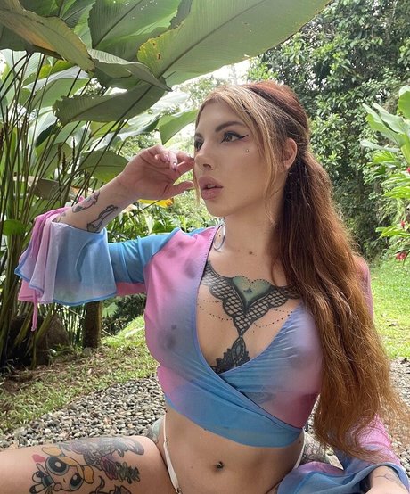 Photo nue de fuite OnlyFans de Vera Rayder