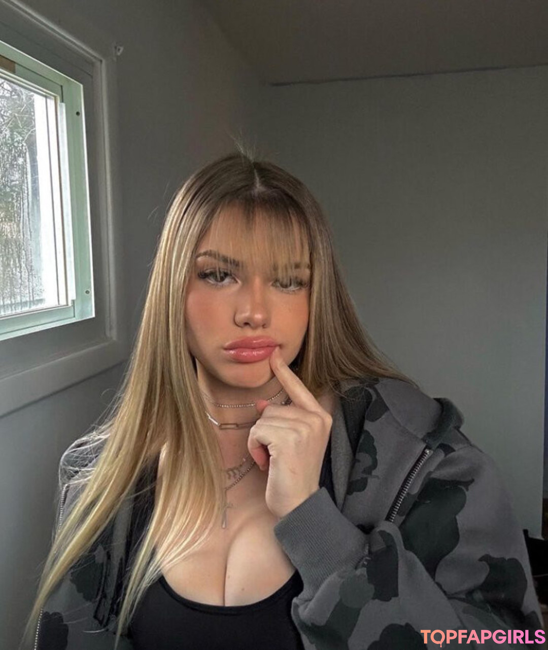 Photo nue de fuite OnlyFans de Popsmokes #19 Photo nue de fuite OnlyFans de Popsmokes #19