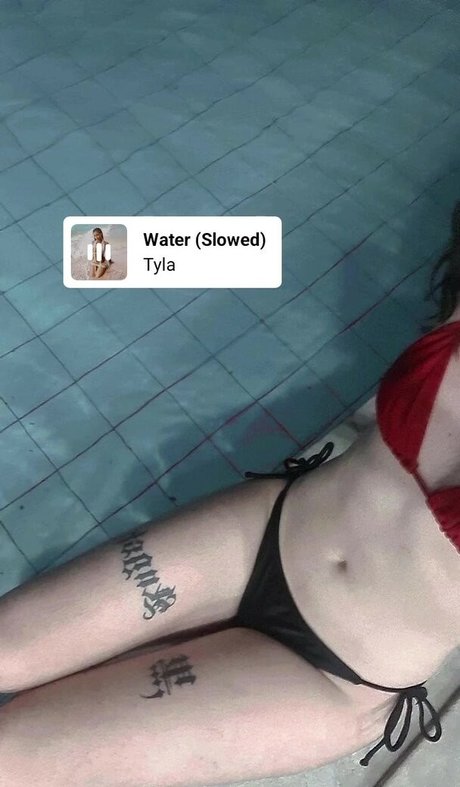 Photo nue de fuite OnlyFans de Juliafromjupiter