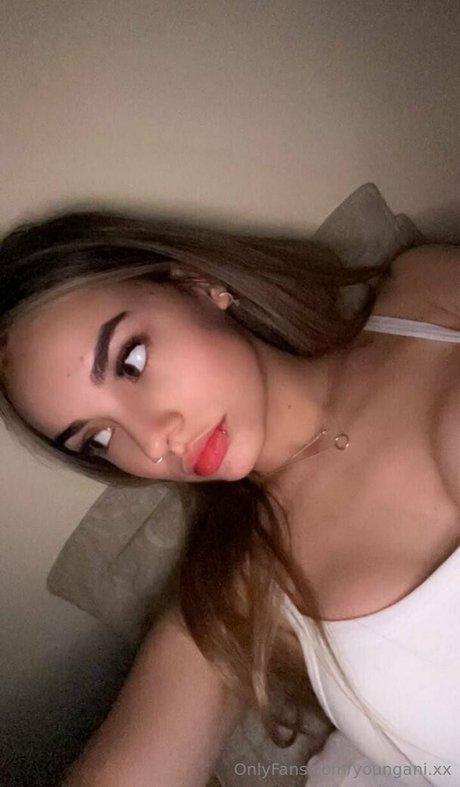 Younganixx