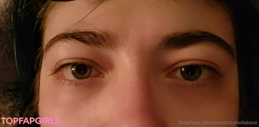 Photo nue de fuite OnlyFans de Misskittyhellebore #26 Photo nue de fuite OnlyFans de Misskittyhellebore #26