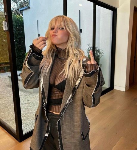 Photo nue de fuite OnlyFans de Renee Rapp