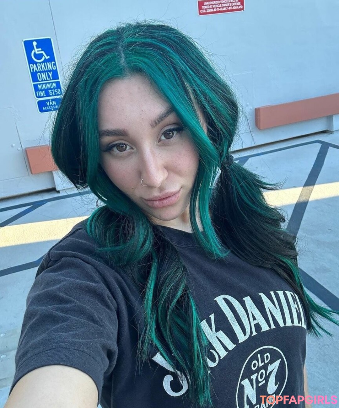 Photo nue de fuite OnlyFans de Mackenzie Marie #7 Photo nue de fuite OnlyFans de Mackenzie Marie #7