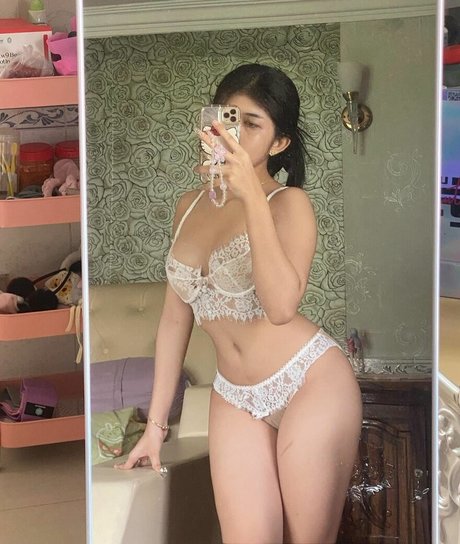 Photo nue de fuite OnlyFans de Juu Lynn