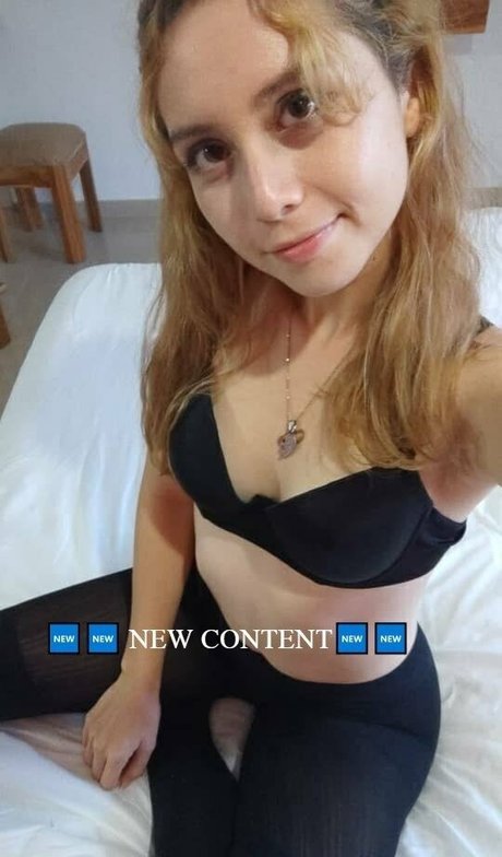 Photo nue de fuite OnlyFans de Naughtystudentfree