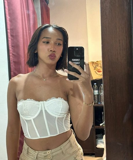 Photo nue de fuite OnlyFans de Ladyboy May Thanya