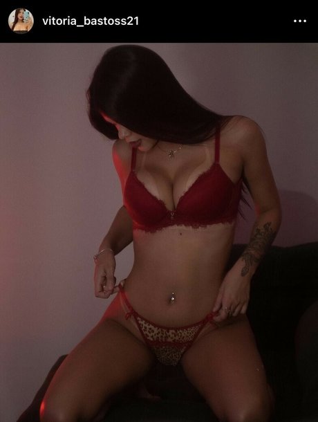 Photo nue de fuite OnlyFans de Vitoria Bastos