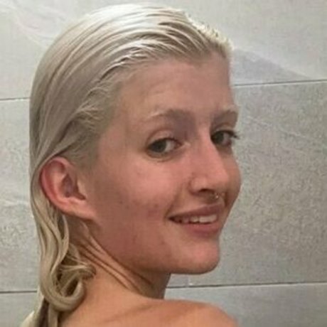 Photo nue de fuite OnlyFans de Sami Sheen