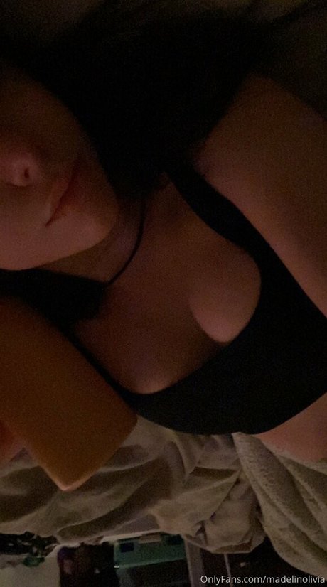 Photo nue de fuite OnlyFans de Madelinolivia