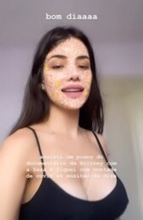Photo nue de fuite OnlyFans de Vitoria Castro