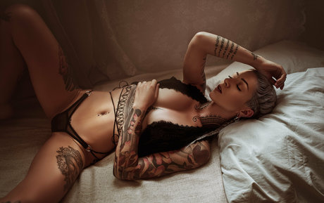 Photo nue de fuite OnlyFans de Cerizvodka