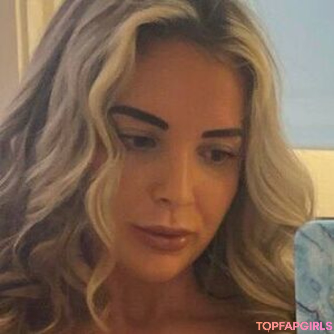 Photo nue de fuite OnlyFans de Camilla Ainsworth #4 Photo nue de fuite OnlyFans de Camilla Ainsworth #4