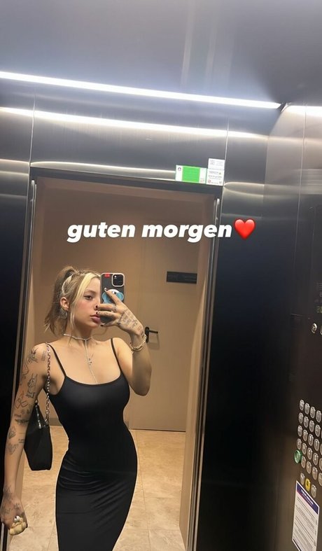 Photo nue de fuite OnlyFans de Eylul Adiguzel