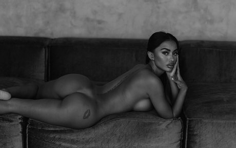 Photo nue de fuite OnlyFans de Carla Pieceart