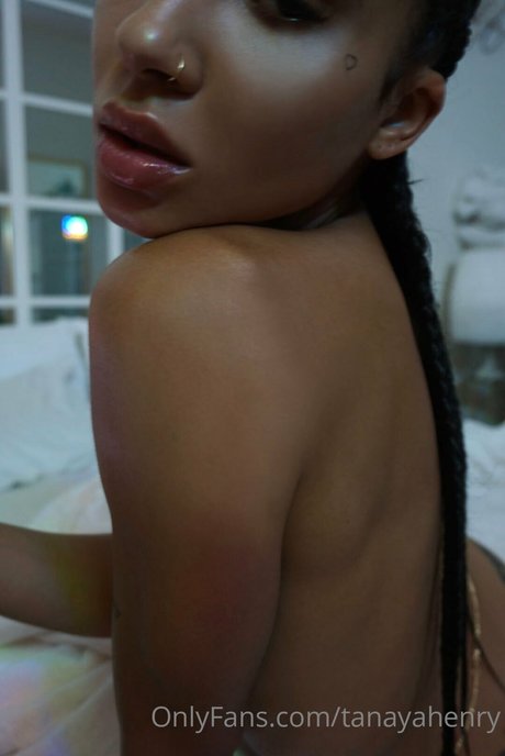Tanaya Henry