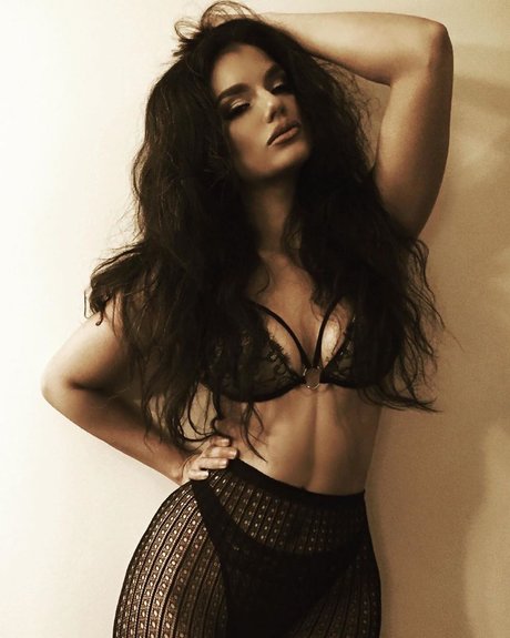 Photo nue de fuite OnlyFans de Natalia Pitti