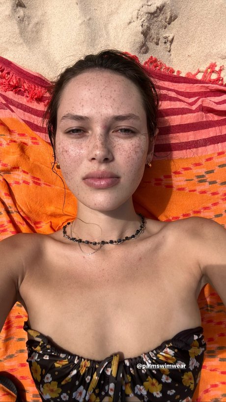 Photo nue de fuite OnlyFans de Naomi Stevens
