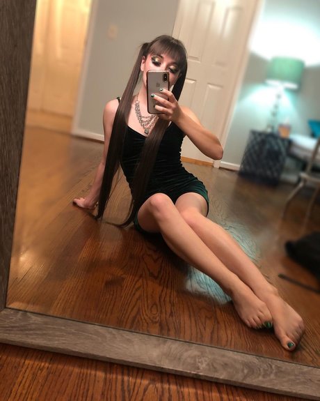 Photo nue de fuite OnlyFans de Aara Lee