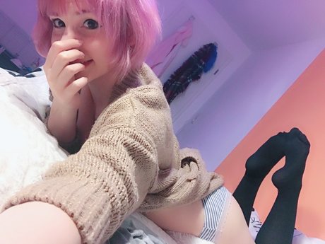 Julez Notyourwaifu