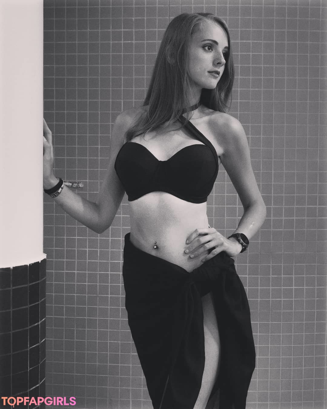 Photo nue de fuite OnlyFans de Nekuma #23