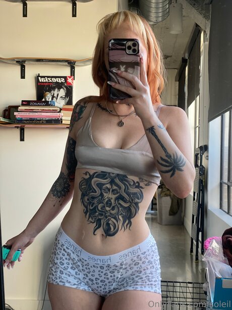 Photo nue de fuite OnlyFans de Soleil