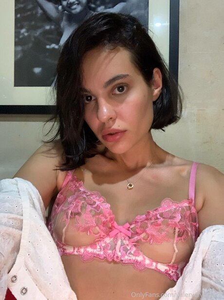 Photo nue de fuite OnlyFans de Valerycrystalvip