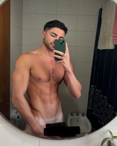 Photo nue de fuite OnlyFans de Tavofree