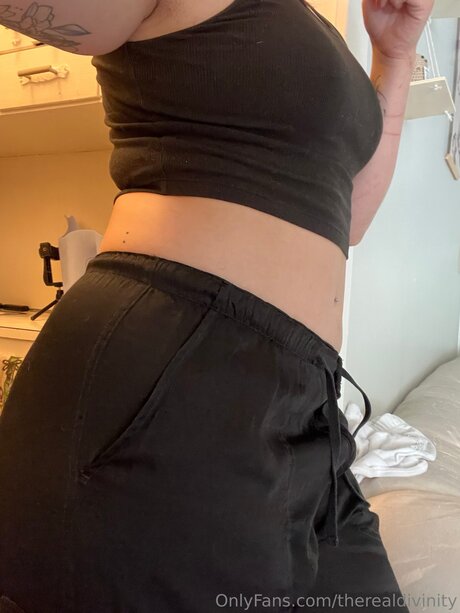 Photo nue de fuite OnlyFans de Therealdivinity