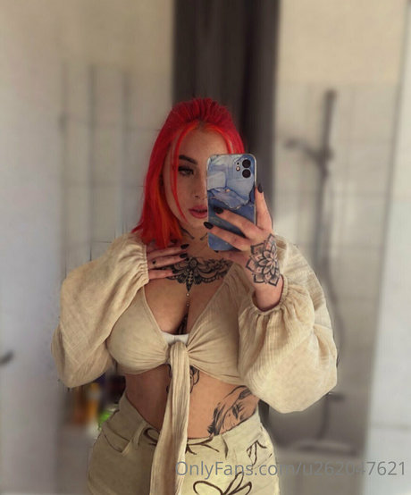 Photo nue de fuite OnlyFans de Inkedlauraa