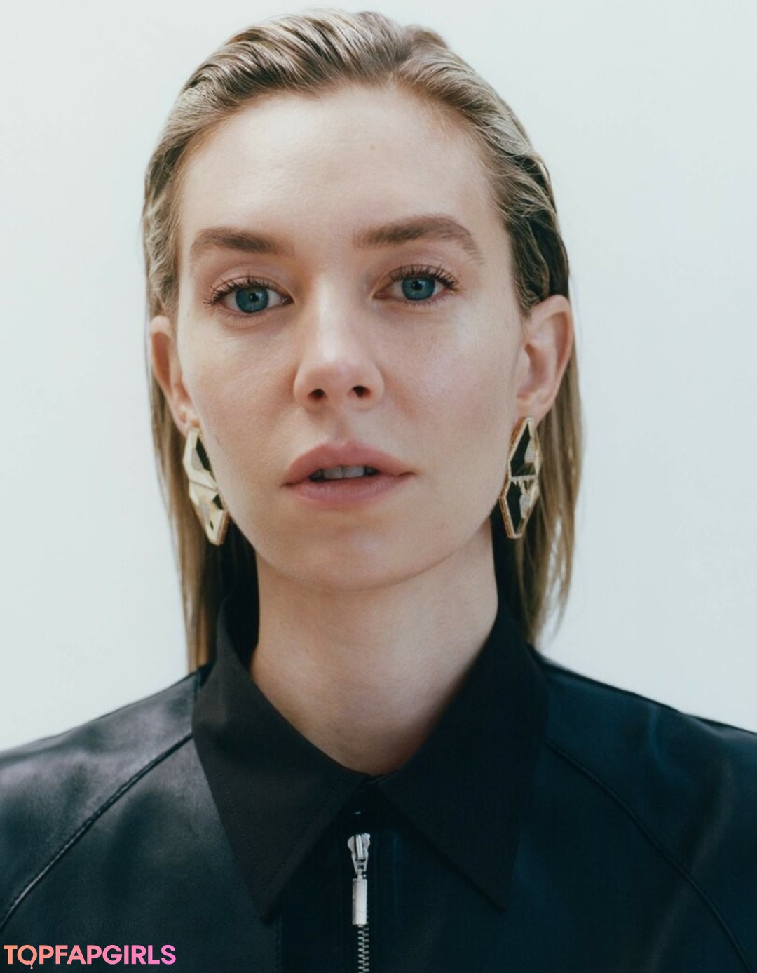 Photo nue de fuite OnlyFans de Vanessa Kirby #126 Photo nue de fuite OnlyFans de Vanessa Kirby #126