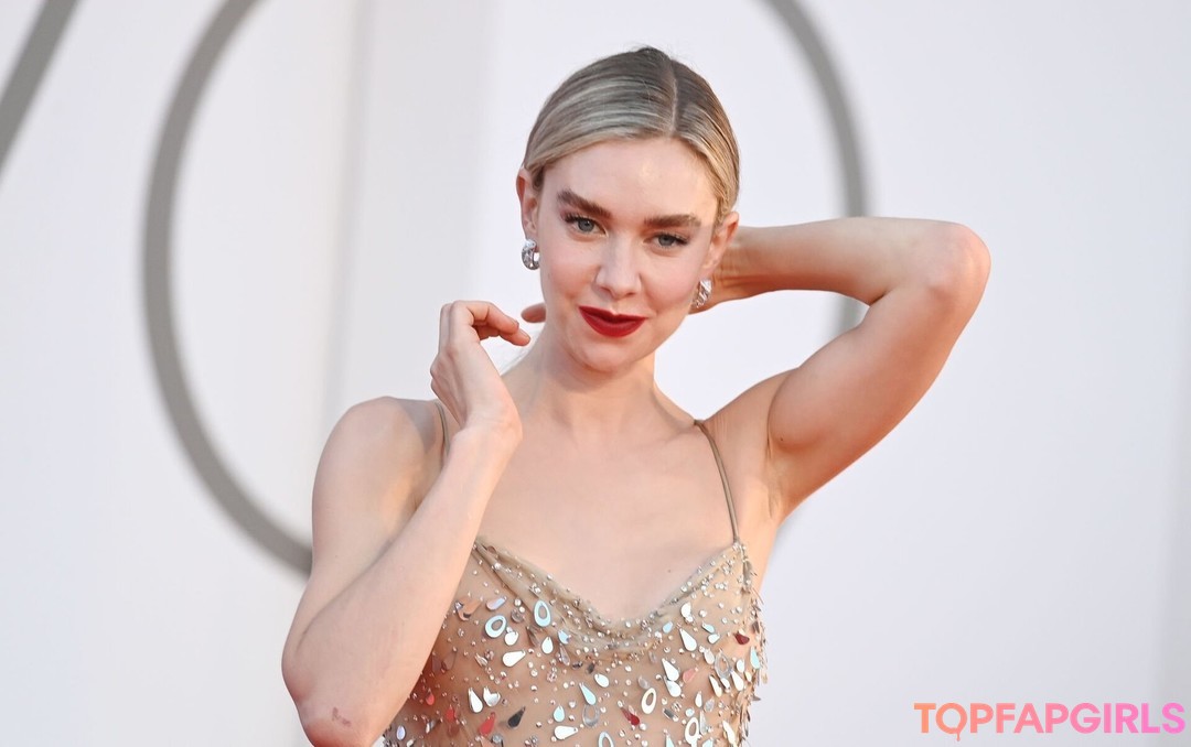 Photo nue de fuite OnlyFans de Vanessa Kirby #272 Photo nue de fuite OnlyFans de Vanessa Kirby #272