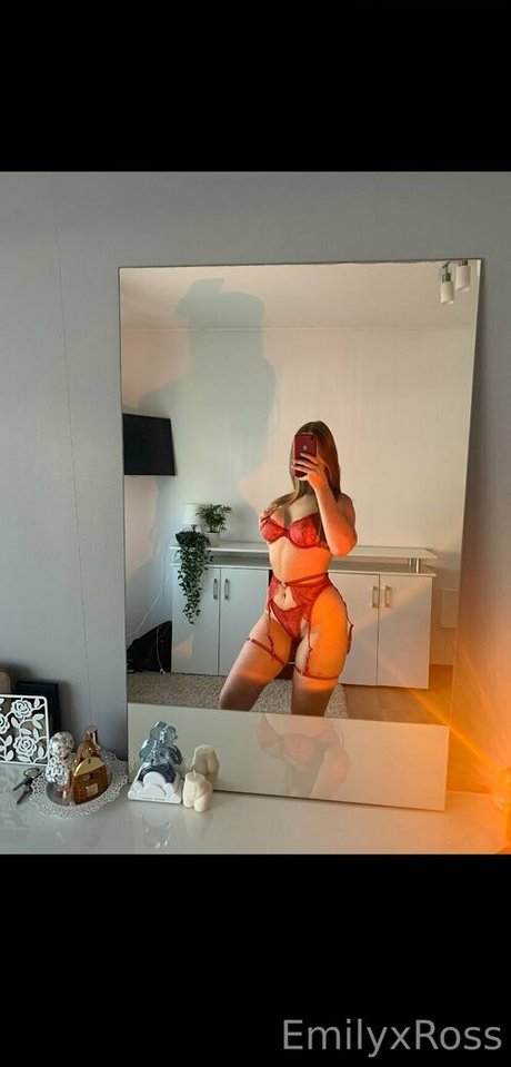 Emilyxross