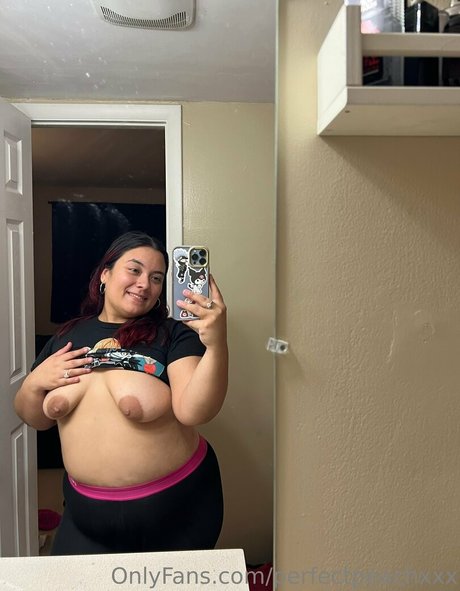 Photo nue de fuite OnlyFans de Perfectpeachxxx