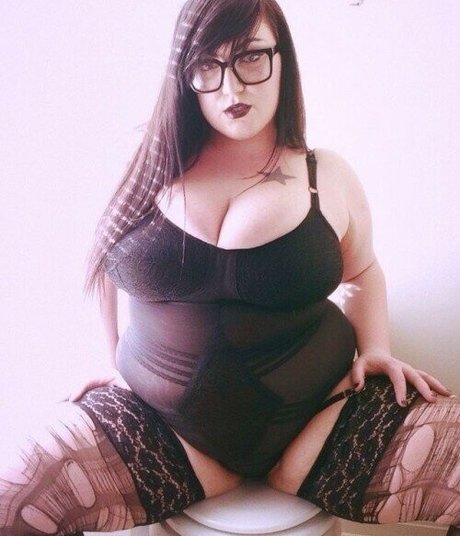 Photo nue de fuite OnlyFans de Shellygreybbw
