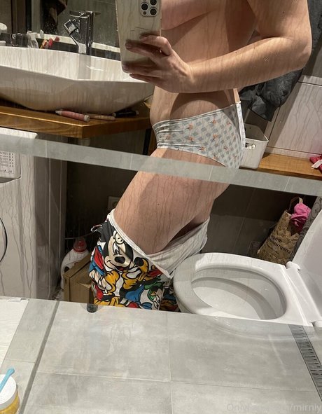 Photo nue de fuite OnlyFans de Mirniy