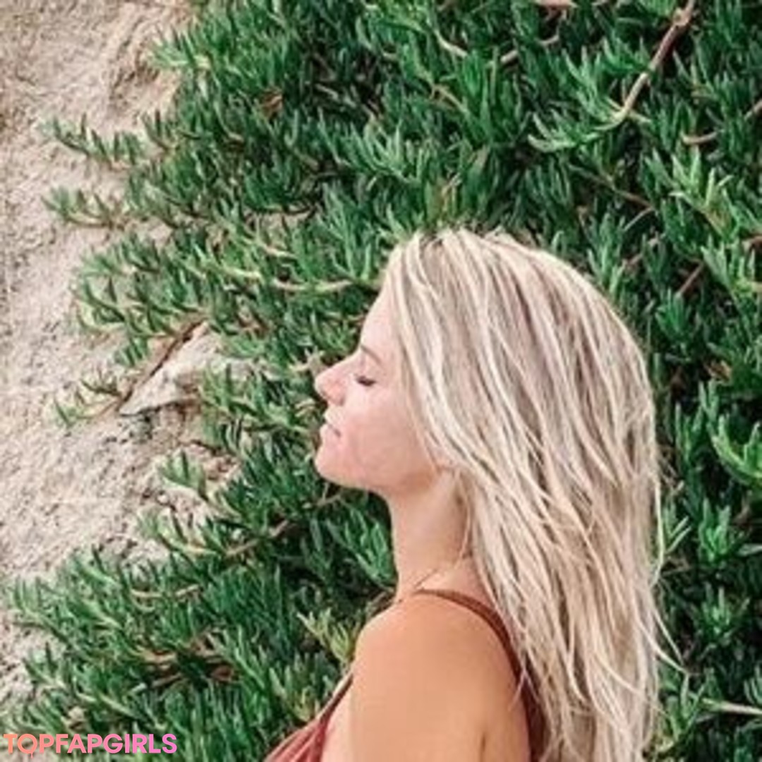 Photo nue de fuite OnlyFans de Rachelbell #16 Photo nue de fuite OnlyFans de Rachelbell #16
