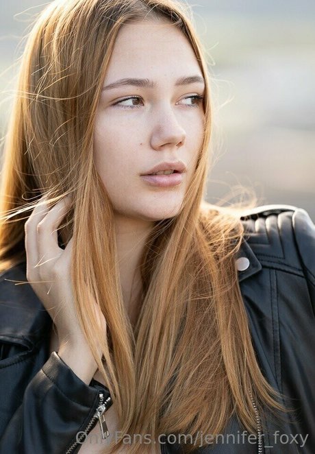 Jennifer_foxy